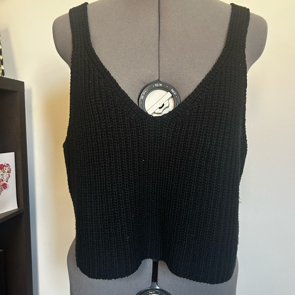 GOOD- Sweater Tank - Picture 2 of 5
